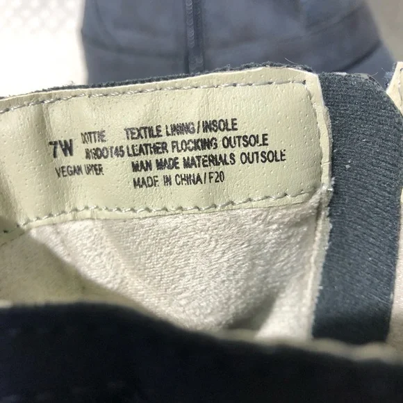 NWOT! JBU leather waterproof ankle boots- BLue - Picture 3 of 6